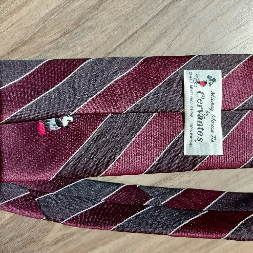 paul cervantes excellent burgandy